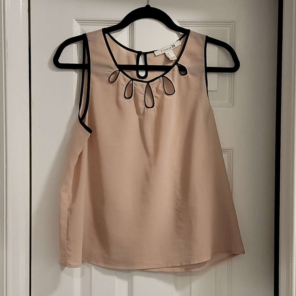Forever 21 sleeveless women's top